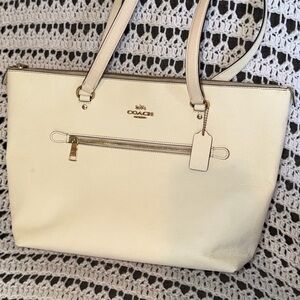 Coach Ivory Leather Tote Bag